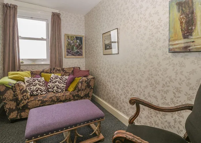 Highview Semesterbostad *